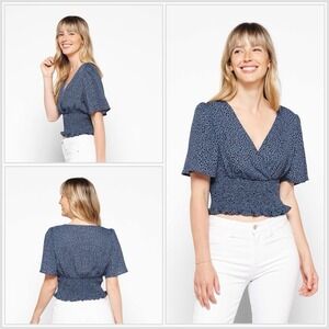 Nine Britton Wrap Top Size M Chiffon Flutter Sleeve Smocked Crop Blue Cheetah